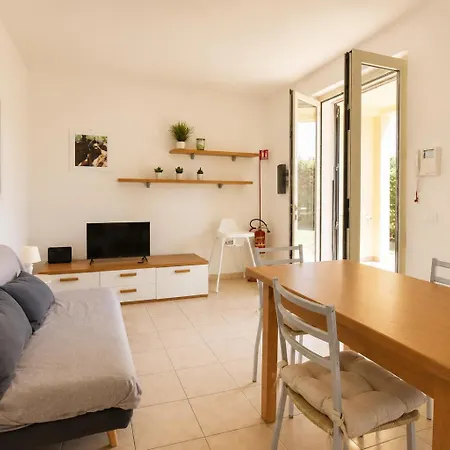 Casa Regina Con Giardino - Mytouristhome Sarzana